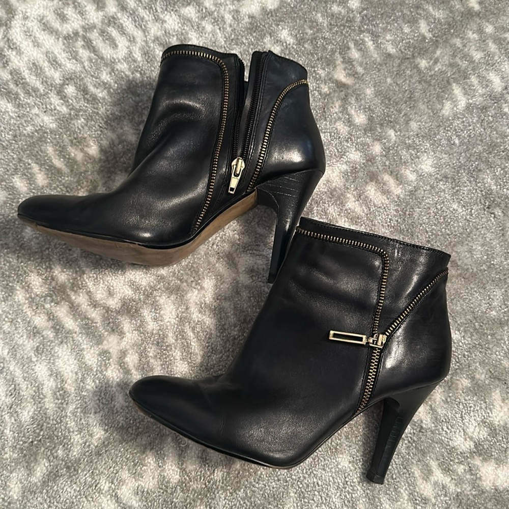 Banana Republic brass zipper heel booties
